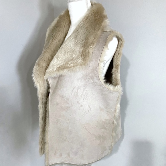 Loft Beige Faux Fur Reversible Vest - Picture 6 of 8